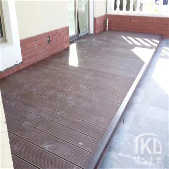 秦皇島庭院木塑平臺